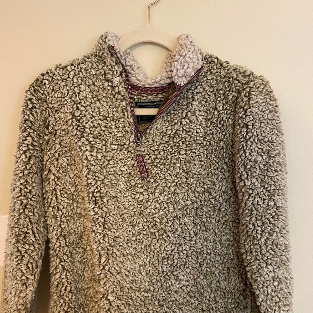 Authentic True Grit pullover in olive!